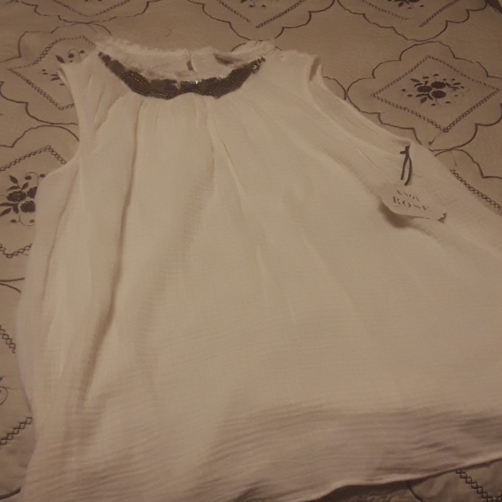 Nice and fresh blouse